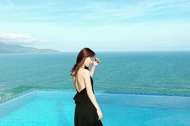 Tận hưởng ngày hè tháng 6 ở Đà Nẵng trong 4 hồ bơi vô cực cực đã